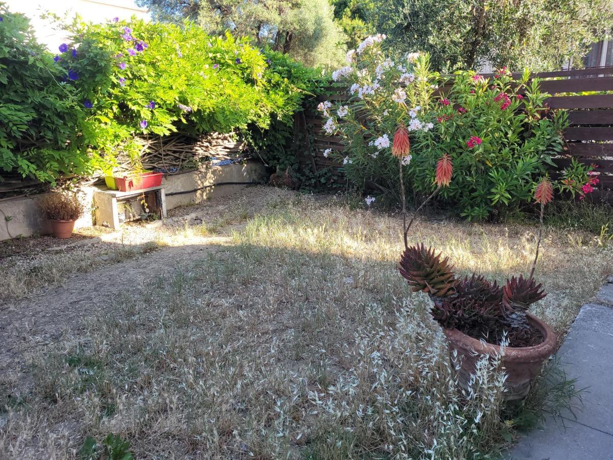 Villa La Desiree - Haut De Villa, 68M2, 8 Personnes Max, Climatise, 4 Etoiles, 120M2 De Jardin Et Parking, Wifi, Vu Mer Antibes Buitenkant foto